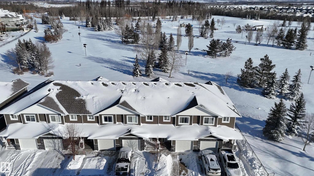 27 500 Grove Drive, Spruce Grove
