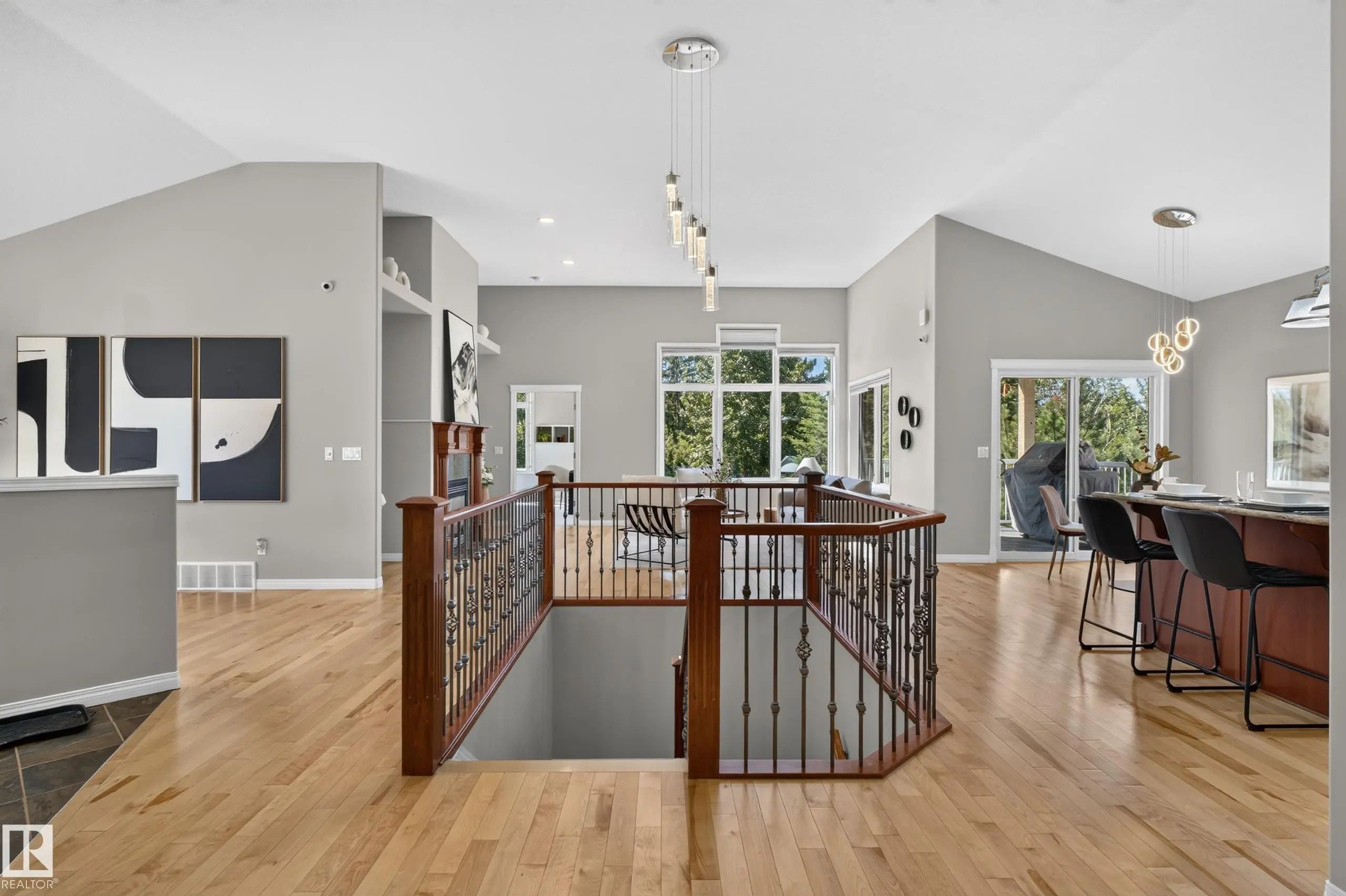 Edmonton Condo / Townhouse Home for Sale 