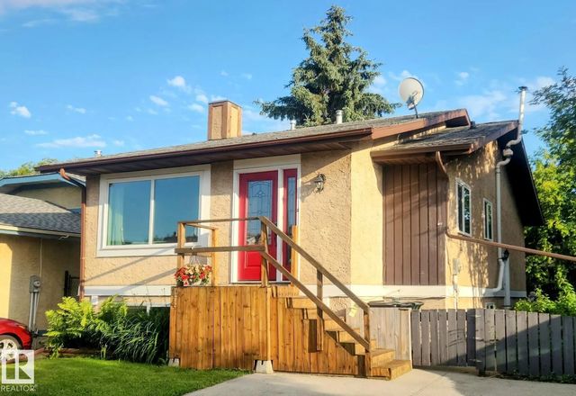 44 Wellington Crescent, Spruce Grove
