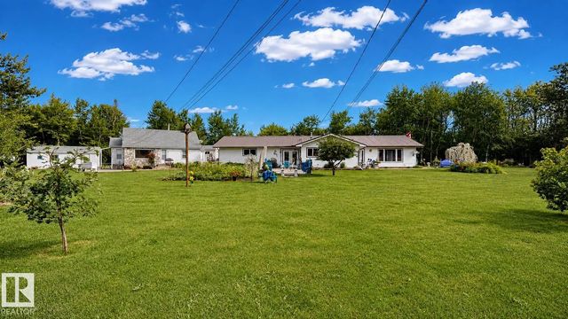 10032 108 Street, Westlock