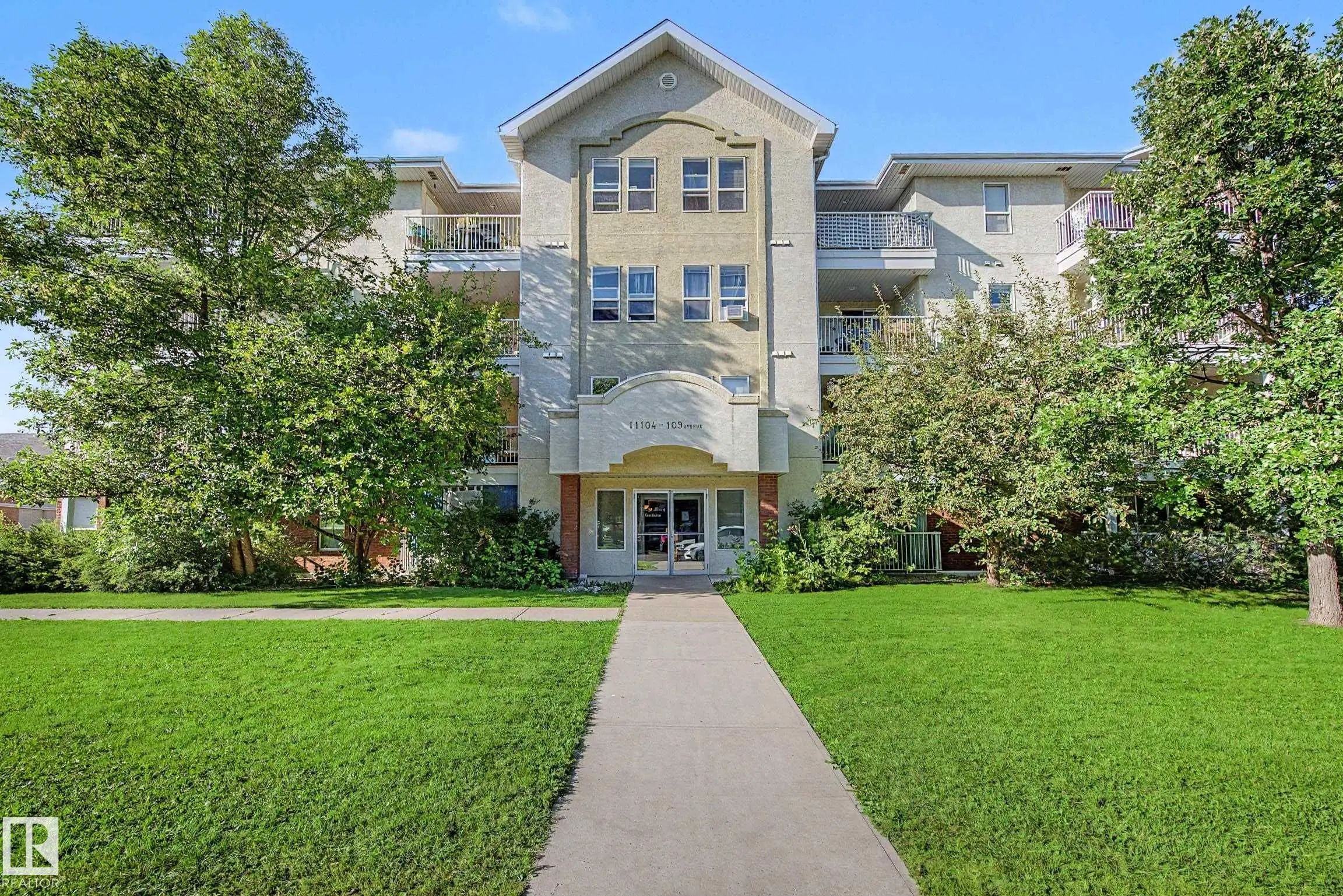 Condo / Townhouse Property for Sale at 204 11104 109 Avenue Northwest, Edmonton: MLS®# E4506821