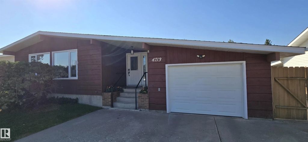 4713 55 Avenue, Vegreville