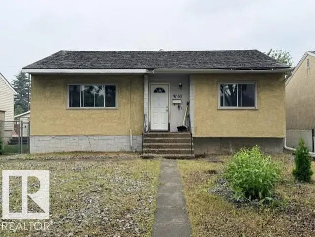 Photo for MLS®# E4501827 - home for sale at 9760 65 Avenue Northwest, Hazeldean, Edmonton AB
