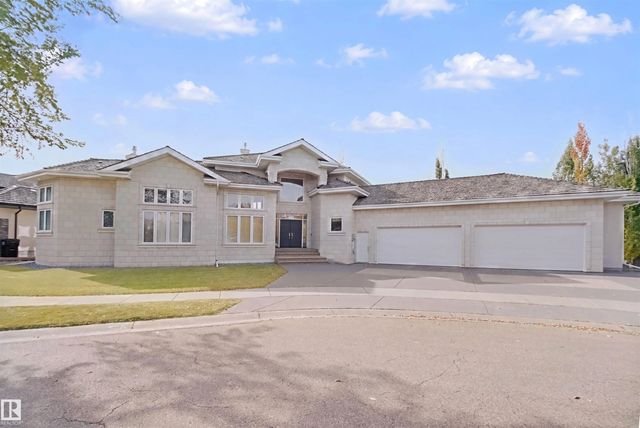 Photo for MLS®# E4511857 - home for sale at 5014 Donsdale Drive Northwest, Donsdale, Edmonton AB