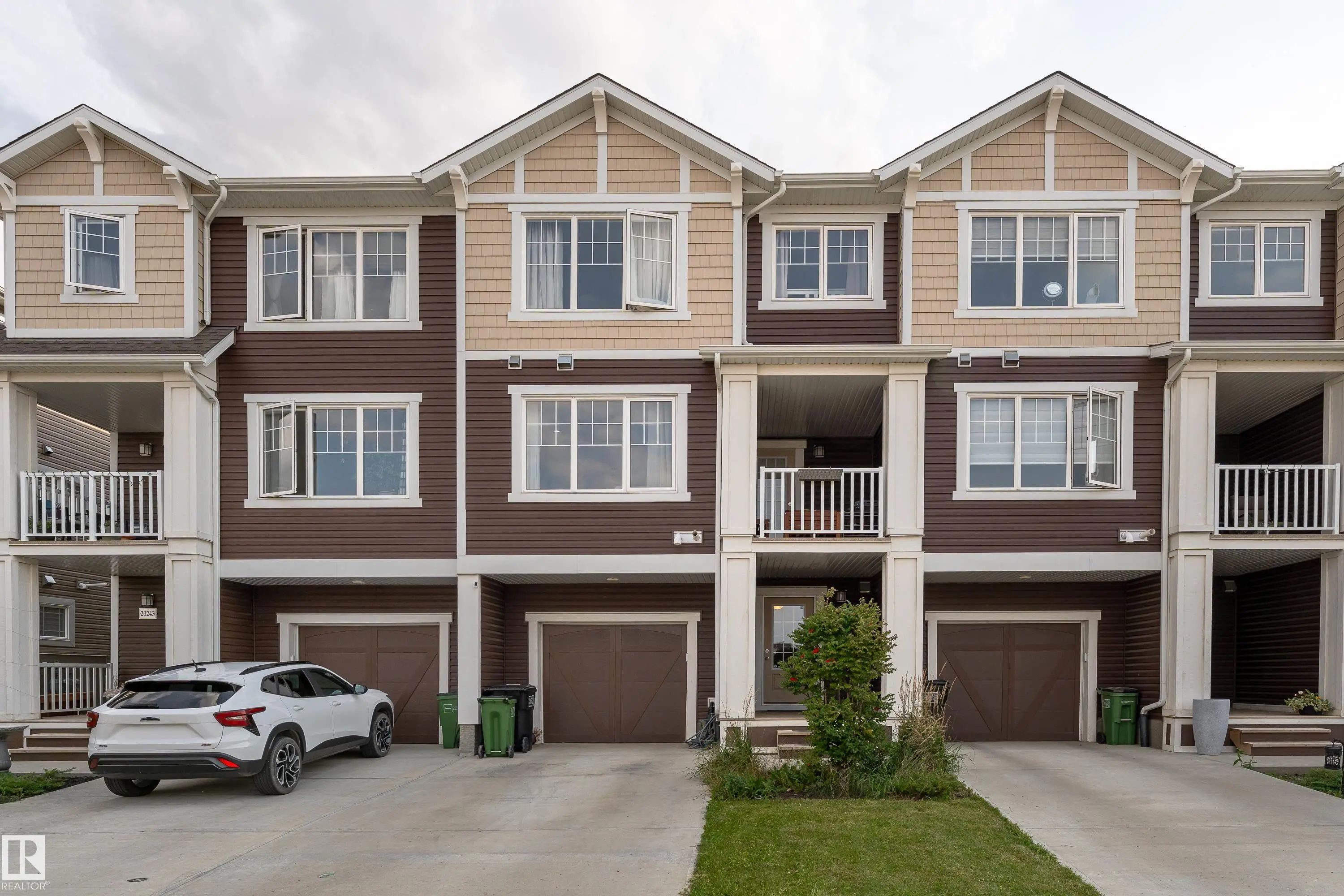 Real Estate Listing in Stillwater, Edmonton