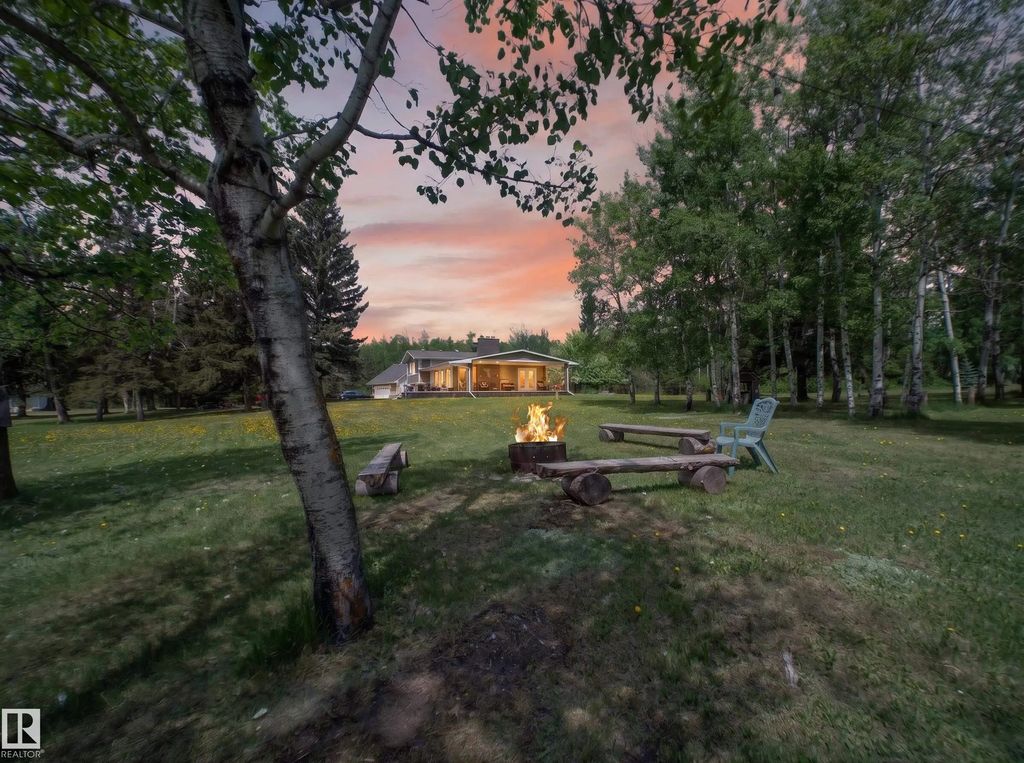 22048 Twp Road 522, Rural Strathcona County