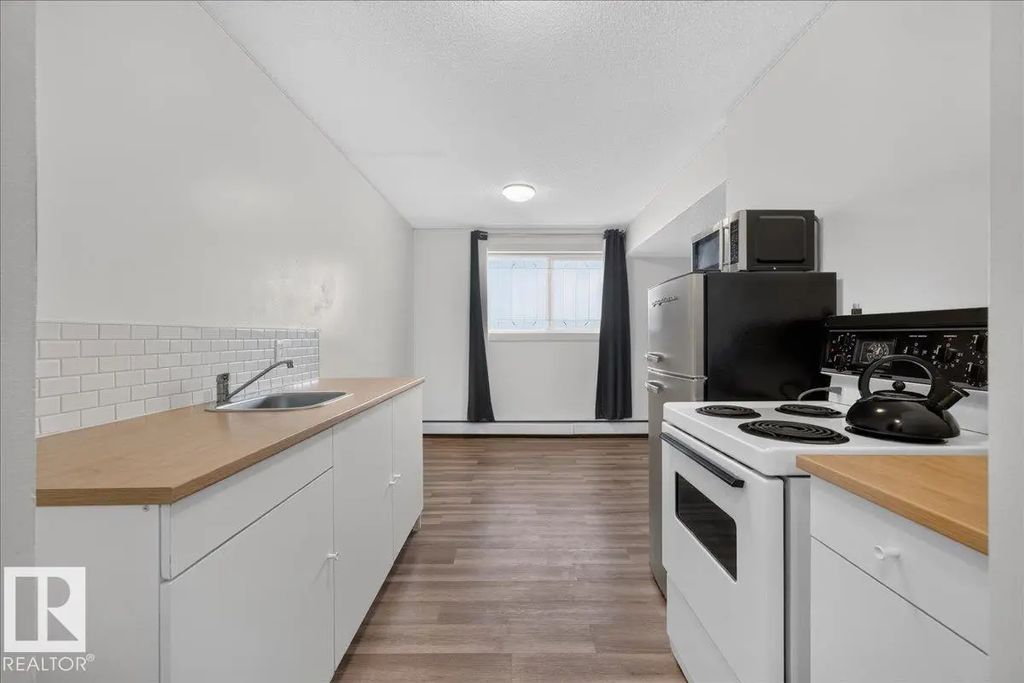 103 10725 111 Street, Edmonton
