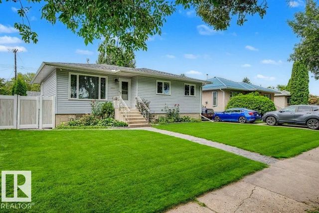12112 38 Street Nw, Edmonton