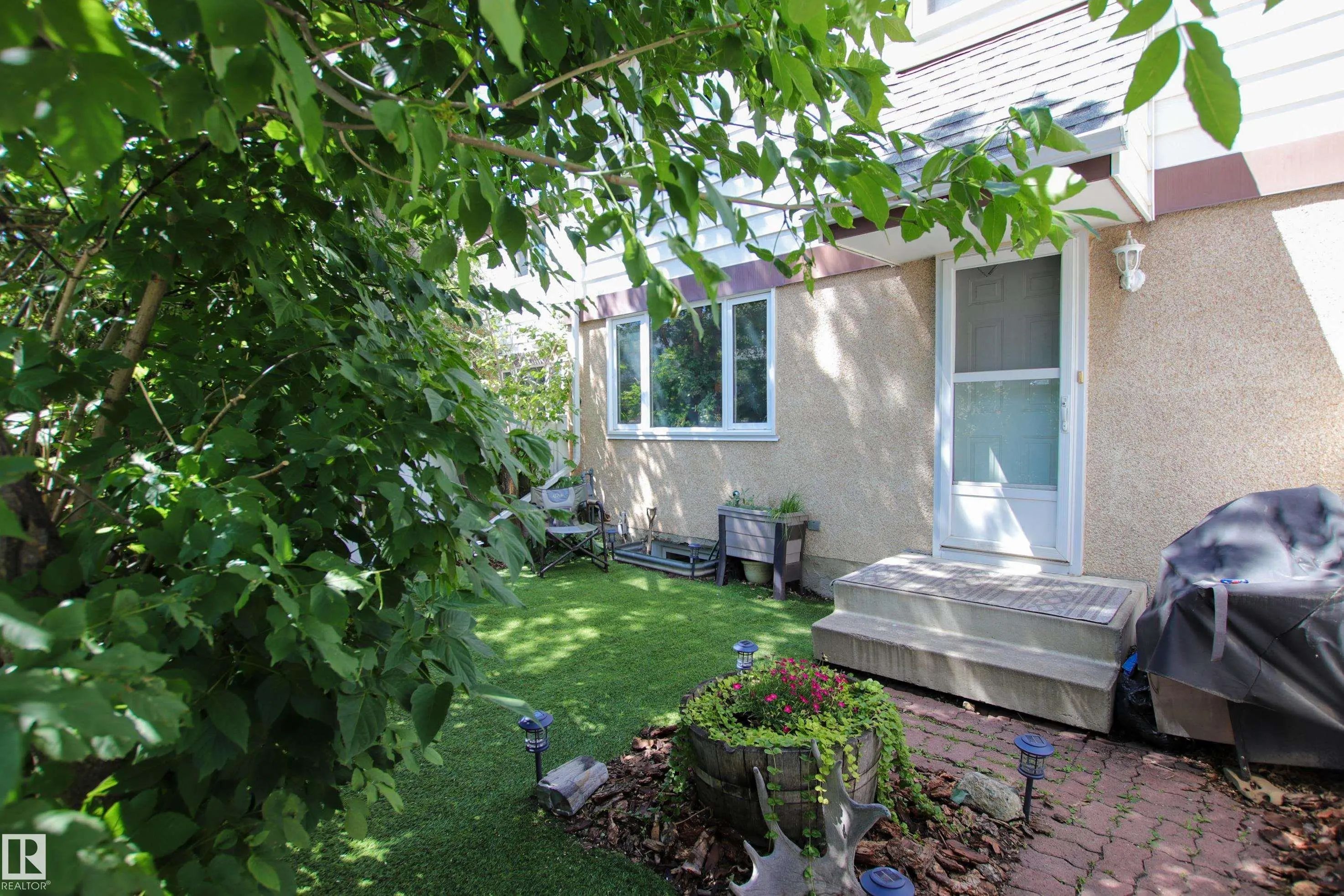 Edmonton Condo / Townhouse Home for Sale 