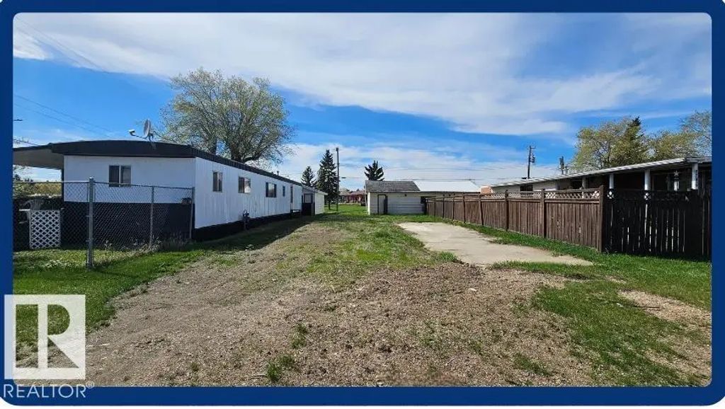 5708 50 Street, Viking
