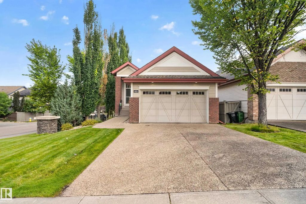904 Armitage Court, Edmonton