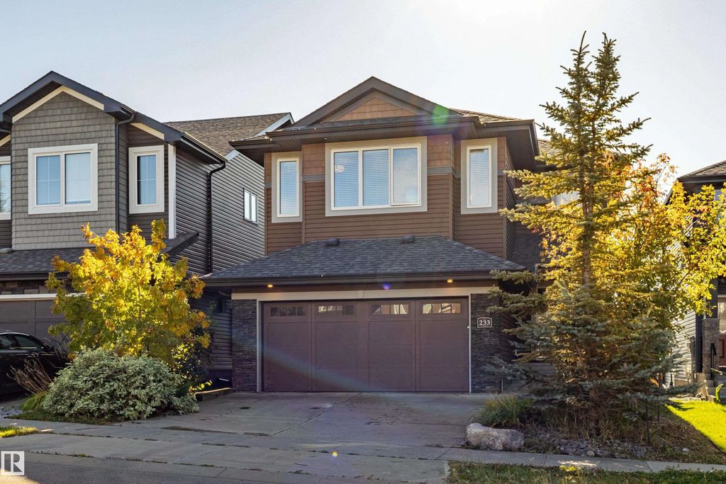 233 Hawks Ridge Boulevard, Edmonton