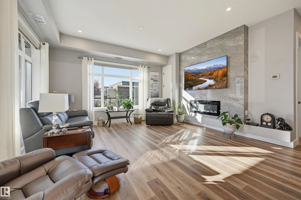 122 7463 May Common Nw, Edmonton Property Listing: MLS® #E4514754