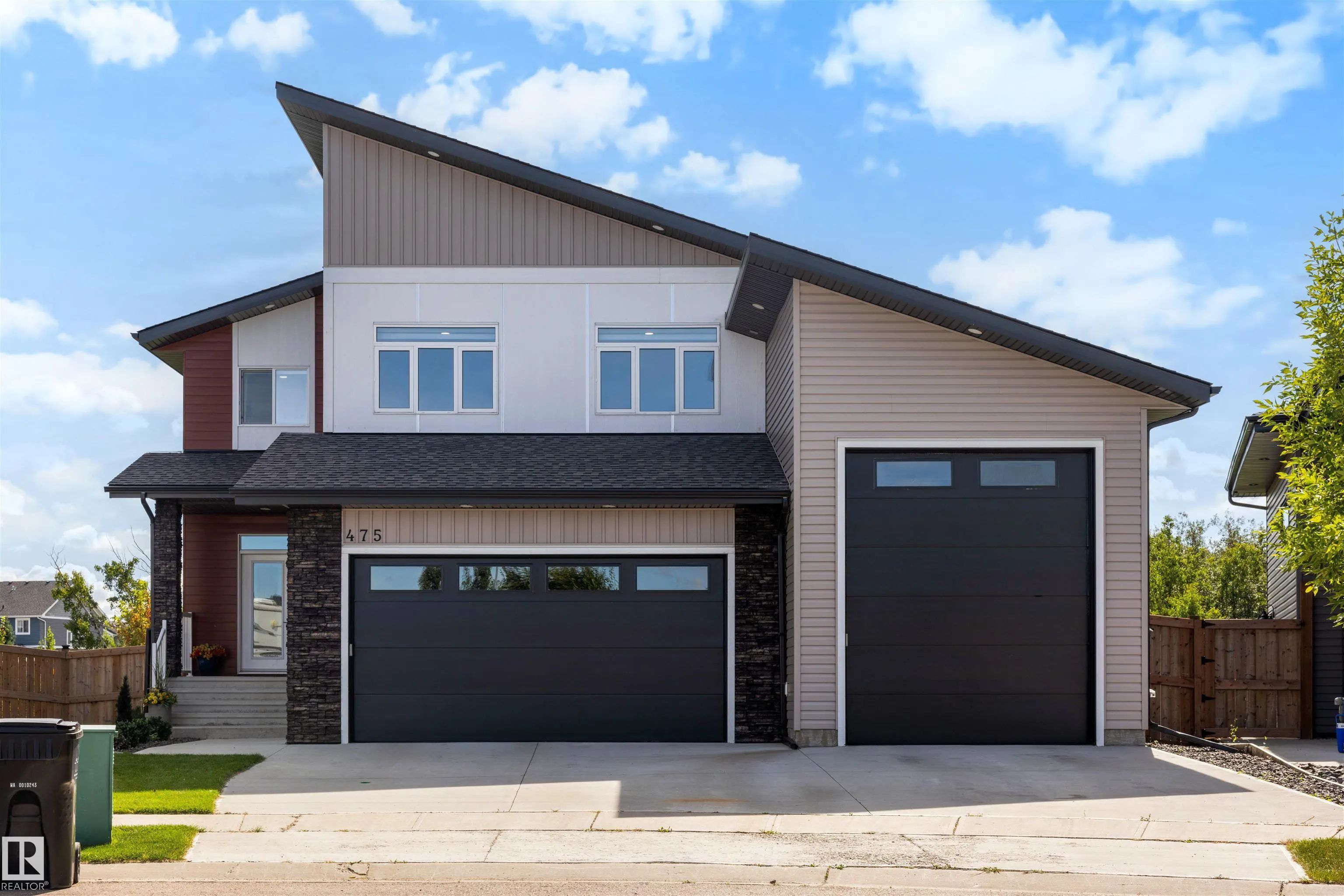 Photo for MLS®# E4507080 - home for sale at 475 Mcallister Place, Meadowview Park_LEDU, Leduc AB