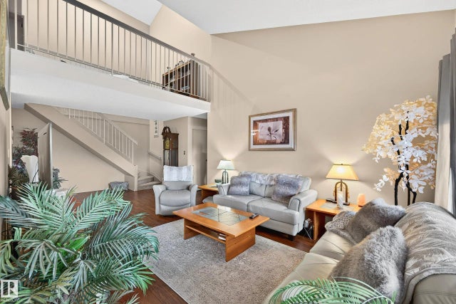 429 4404 122 Street Nw, Edmonton