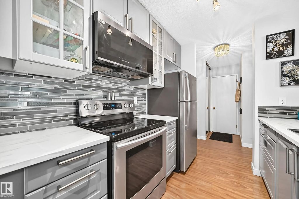 407 9835 113 Street, Edmonton