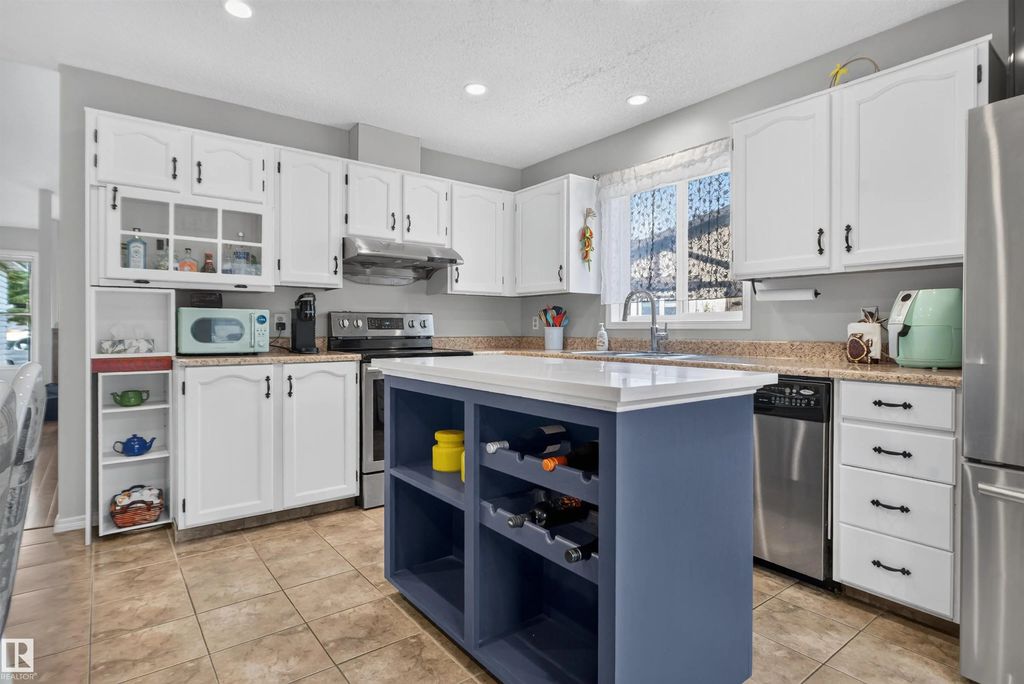 1519 104 Street, Edmonton