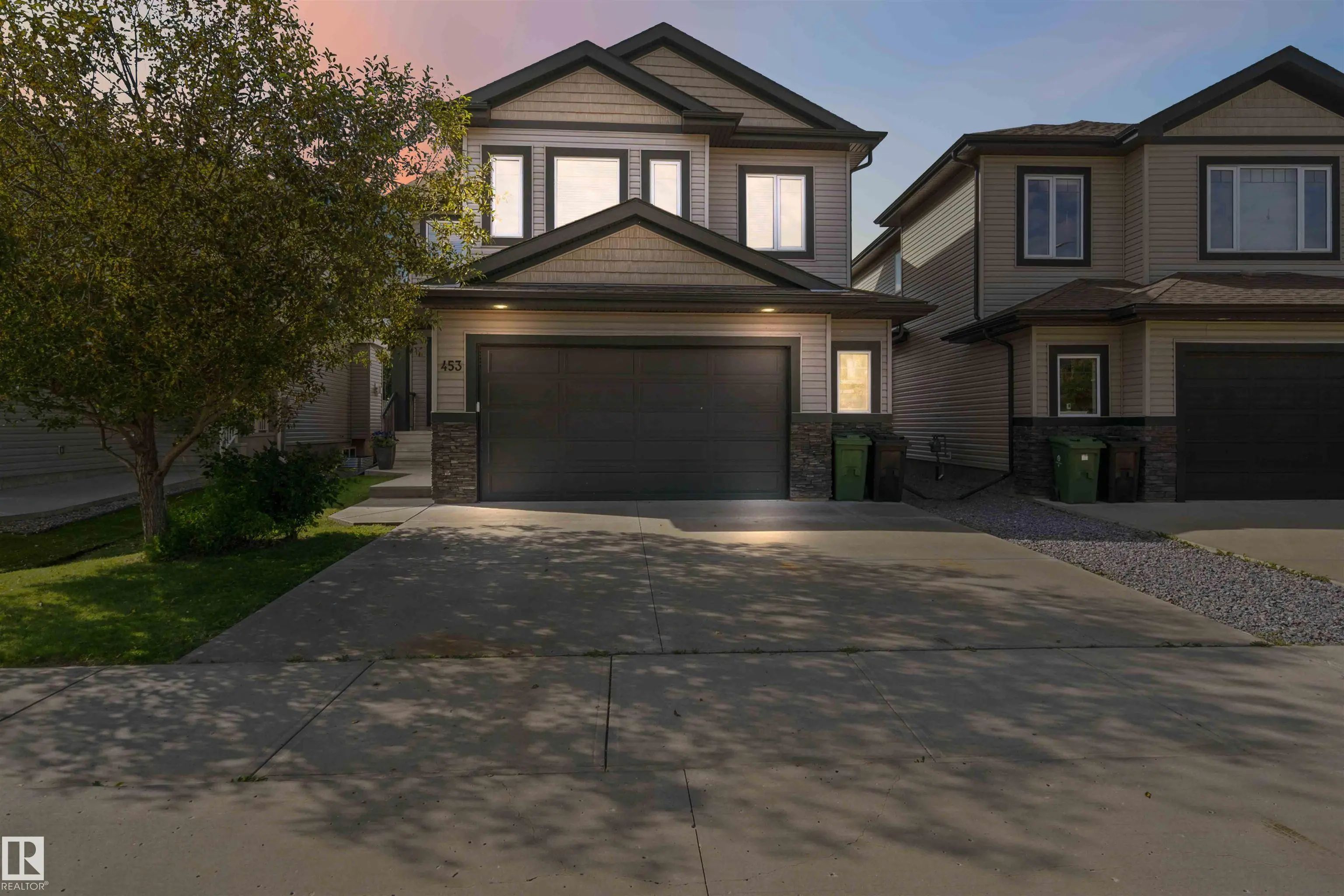 Photo for MLS®# E4505137 - home for sale at 453 Meadowview Drive, South Fort, Fort Saskatchewan AB