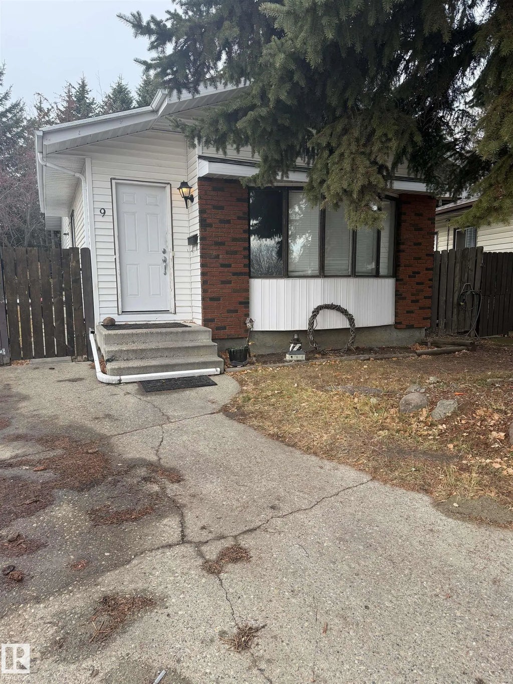 9 Louisbourg Place, St. Albert