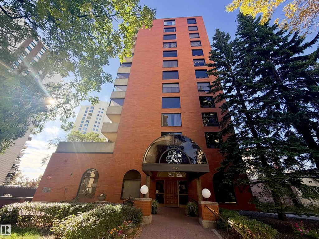 12 10050 118 Street, Edmonton