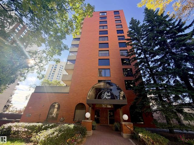 Edmonton Home for Sale: Condo / Townhouse Listing in Wîhkwêntôwin