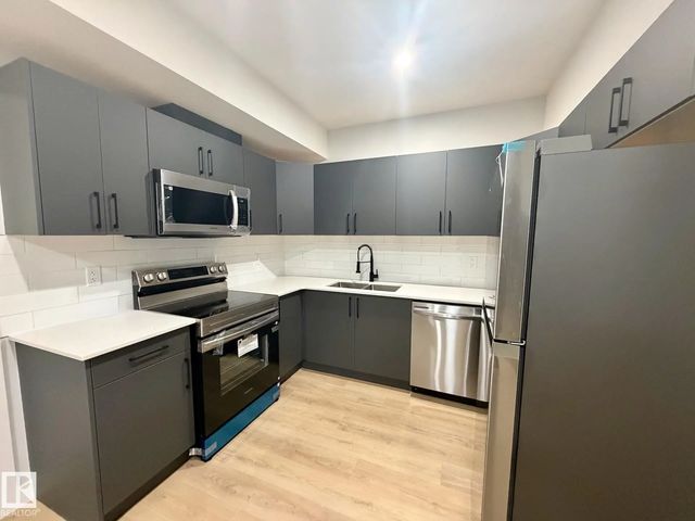 137 29 Street Sw, Edmonton