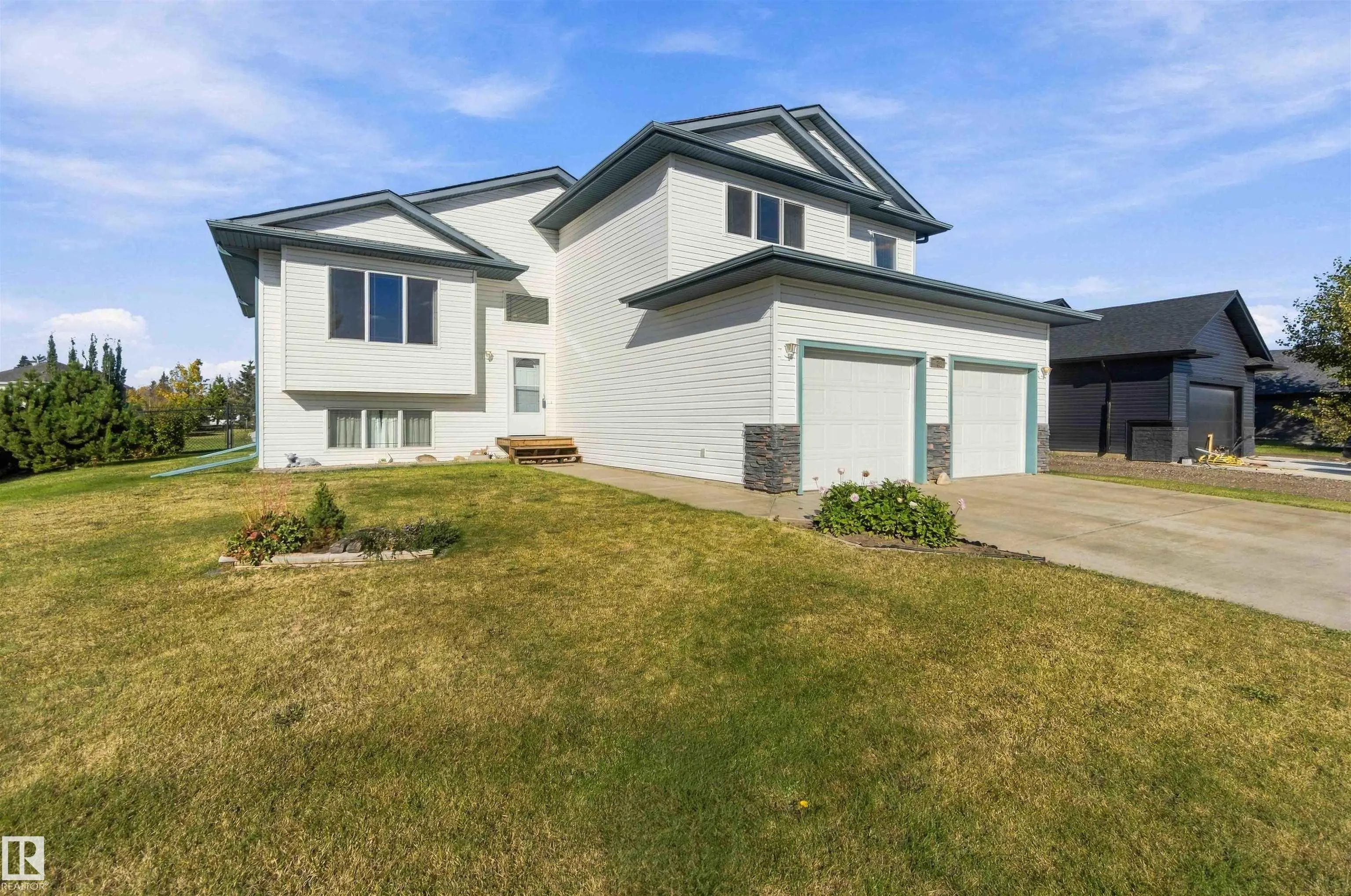 Photo of Listing #E4512360
