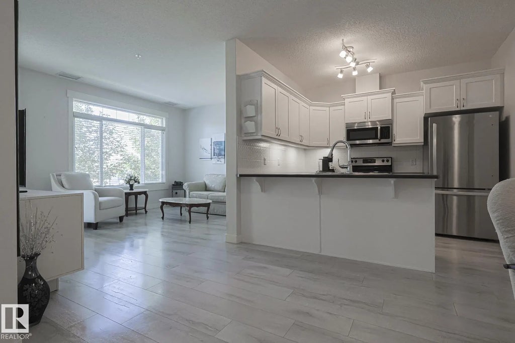 112a 511 Queen Street, Spruce Grove