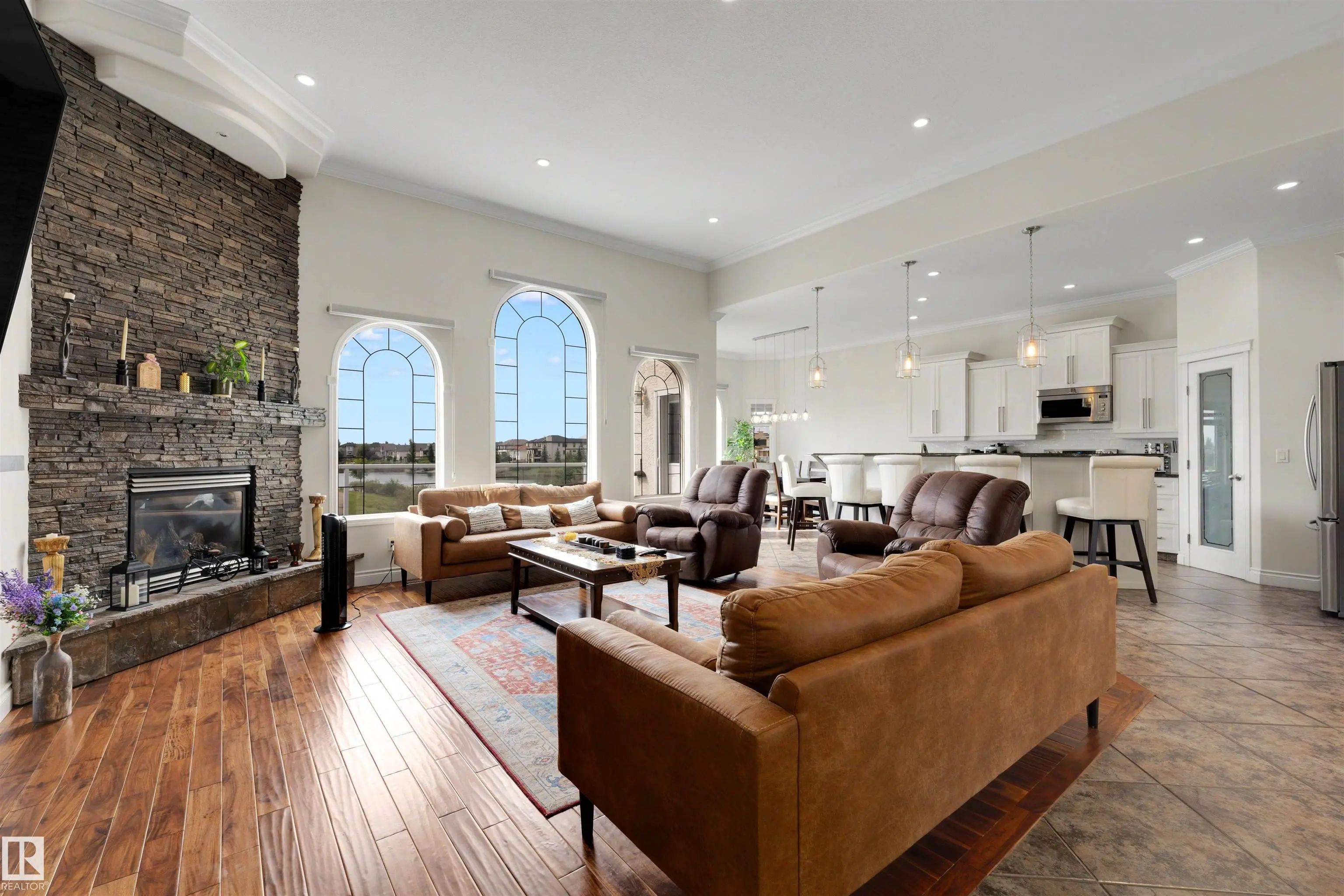 Edmonton Real Estate: Single Family Property for Sale in Ozerna