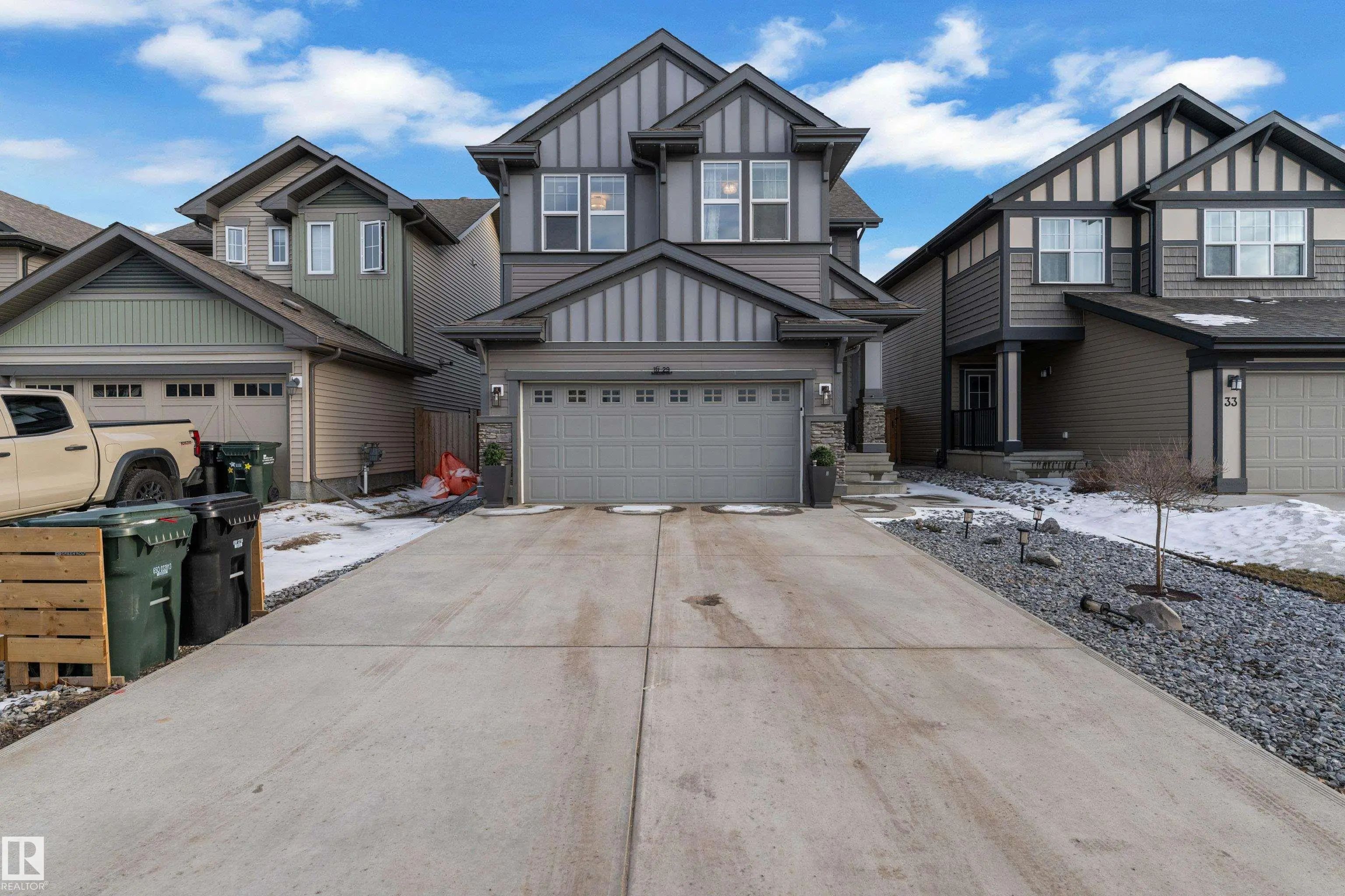 Photo for MLS®# E4497187 - home for sale at 29 Sunland Way, Summerwood, Sherwood Park AB