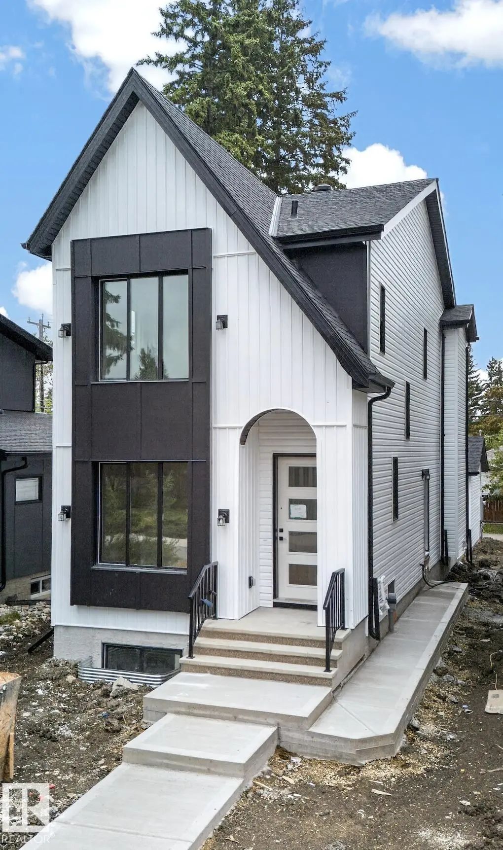 Photo for MLS®# E4508345 - home for sale at 14610 85 Avenue Northwest, Laurier Heights, Edmonton AB
