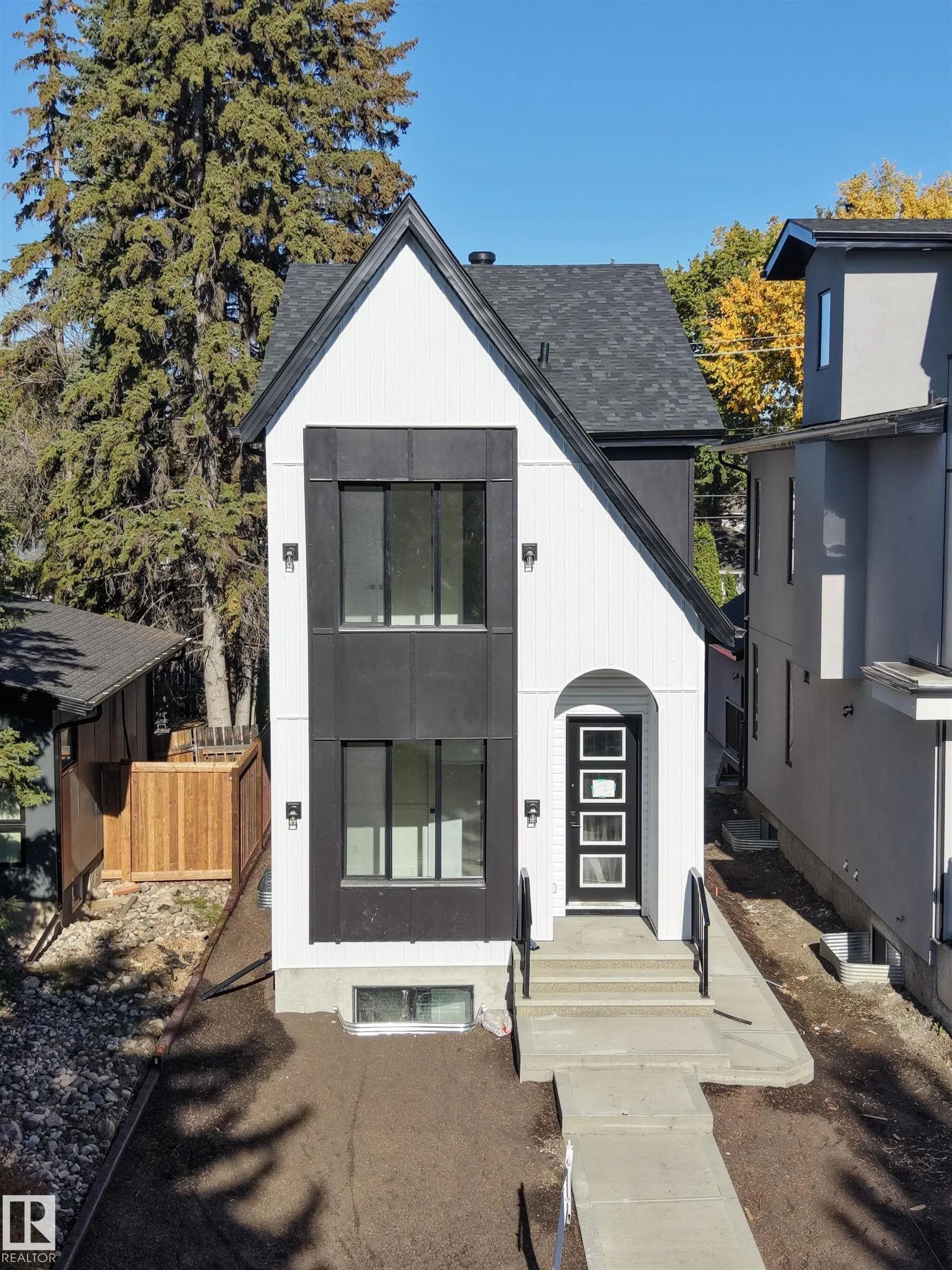 Edmonton Real Estate: Single Family Property for Sale in Laurier Heights
