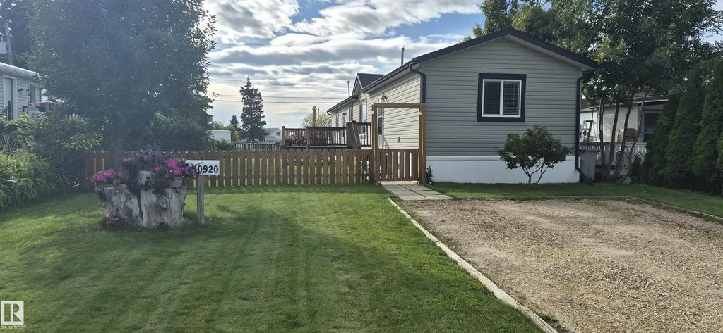 10920 100 Avenue, Westlock
