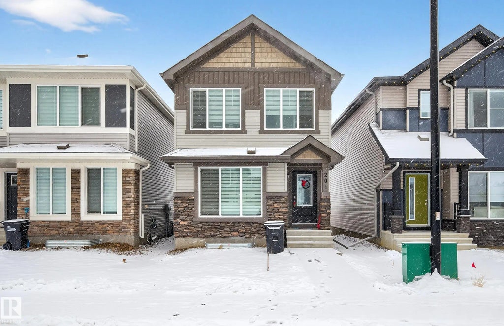 201 Sunland Way, Sherwood Park
