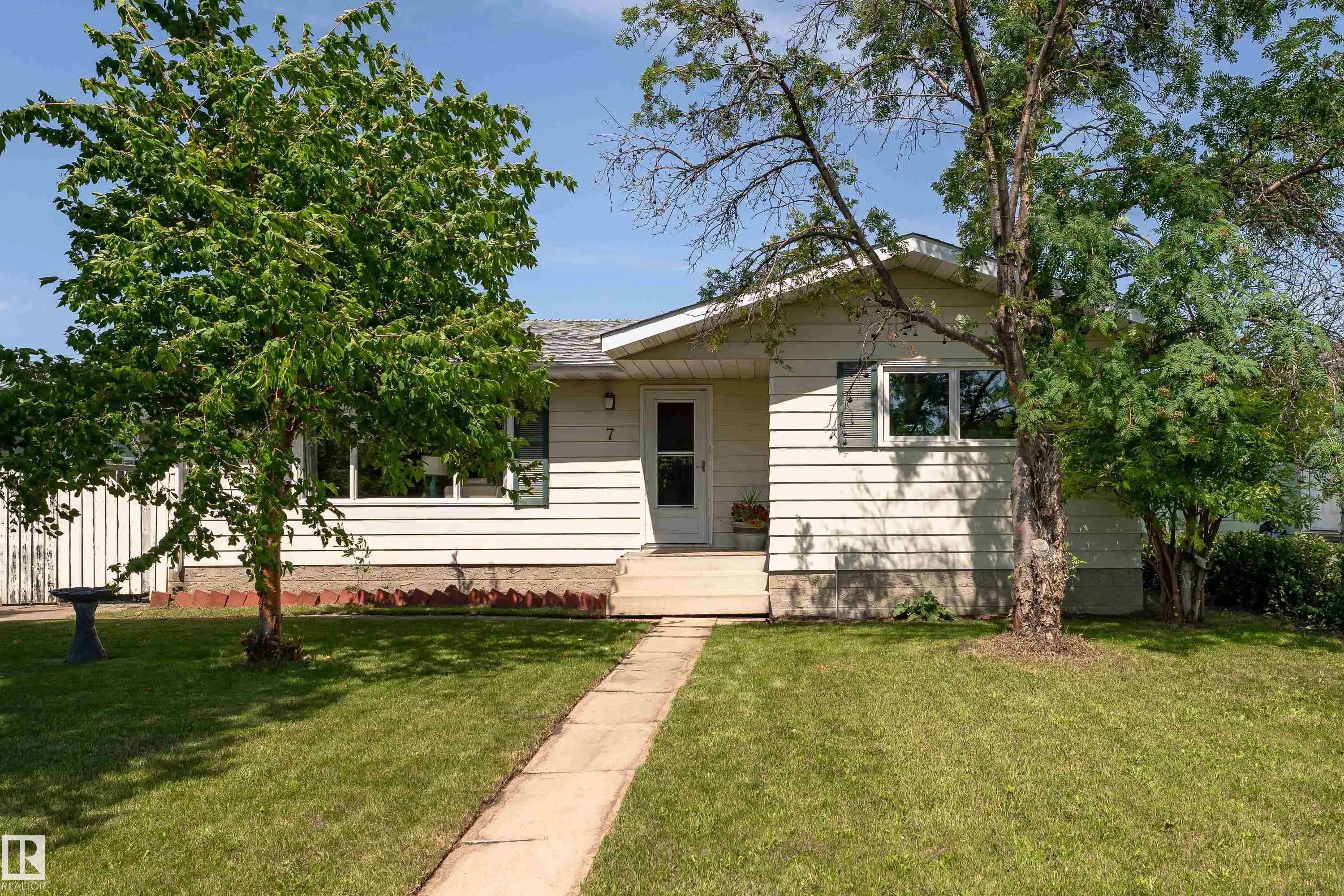 Leduc Property for Sale: MLS®# E4503861