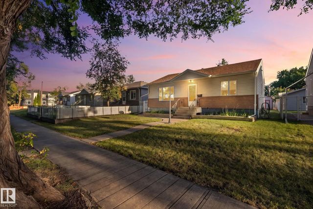 9719 65 Avenue Nw, Edmonton
