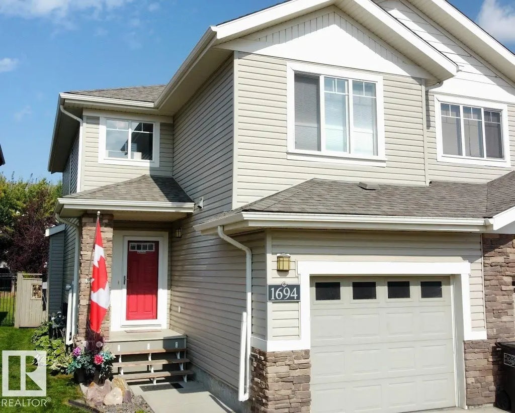 1694 Cunningham Way, Edmonton