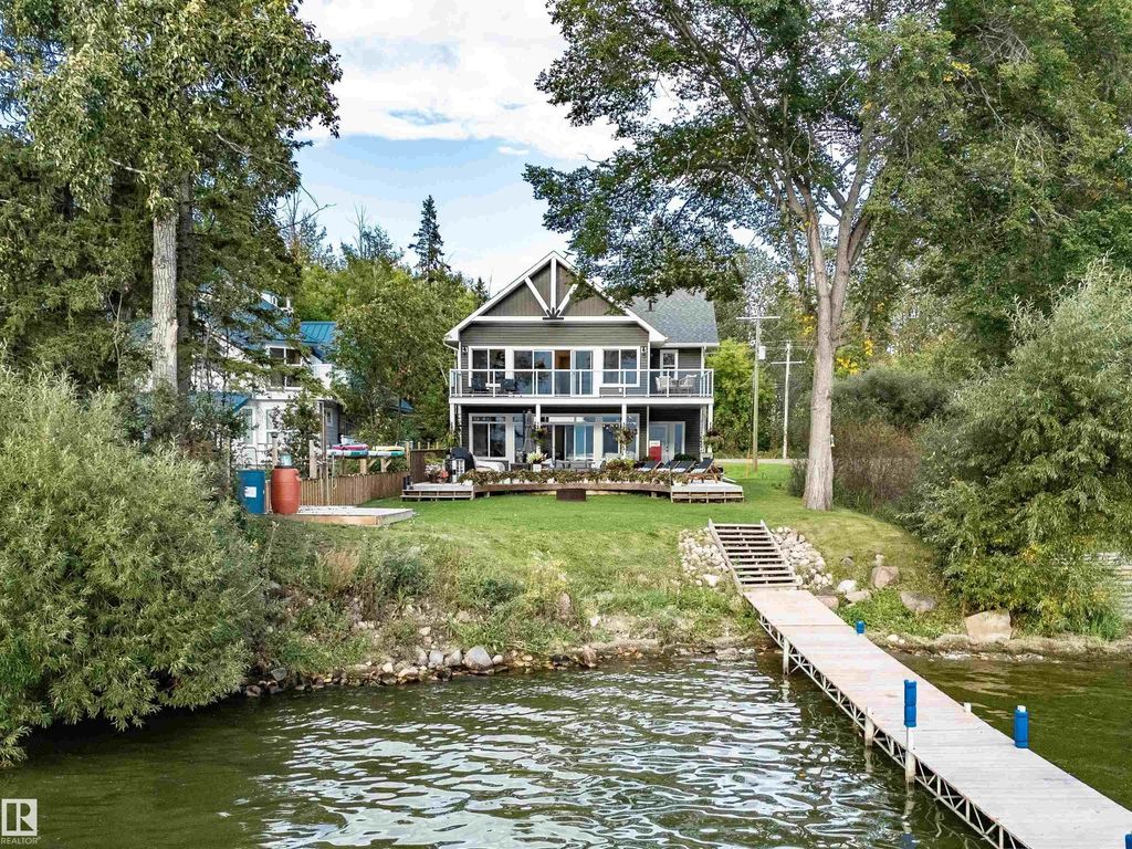 66 Beach Avenue, Rural Leduc County