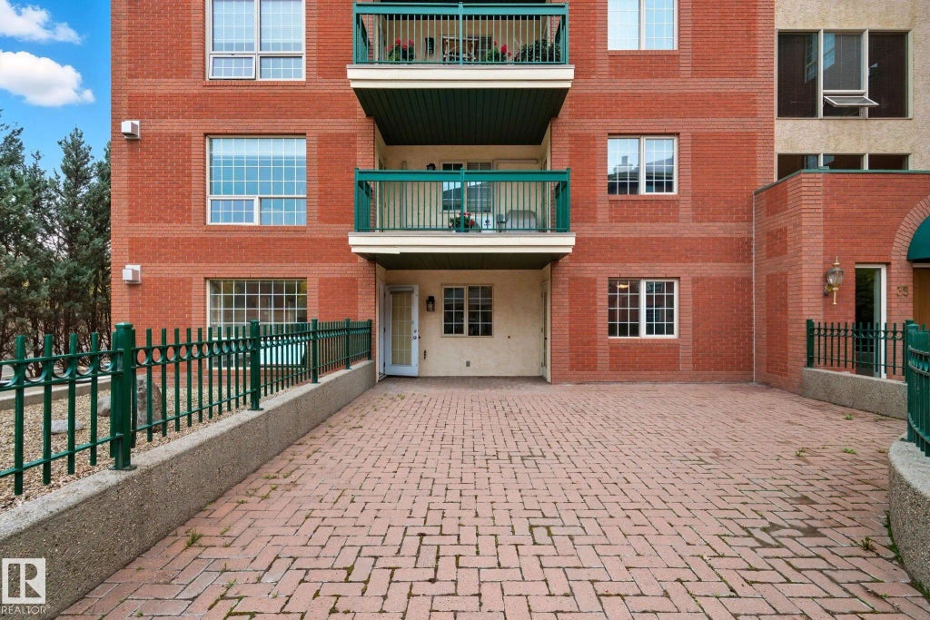 #102 35 Sir Winston Churchill Avenue, St. Albert