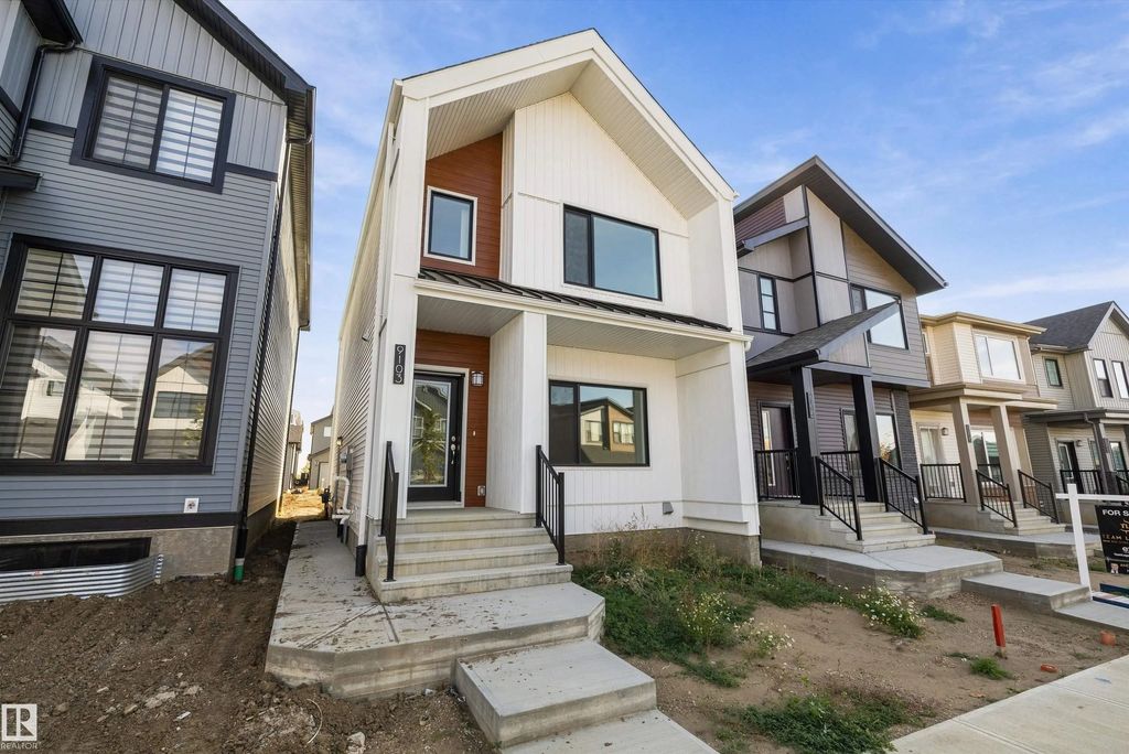 9103 Elves Loop, Edmonton