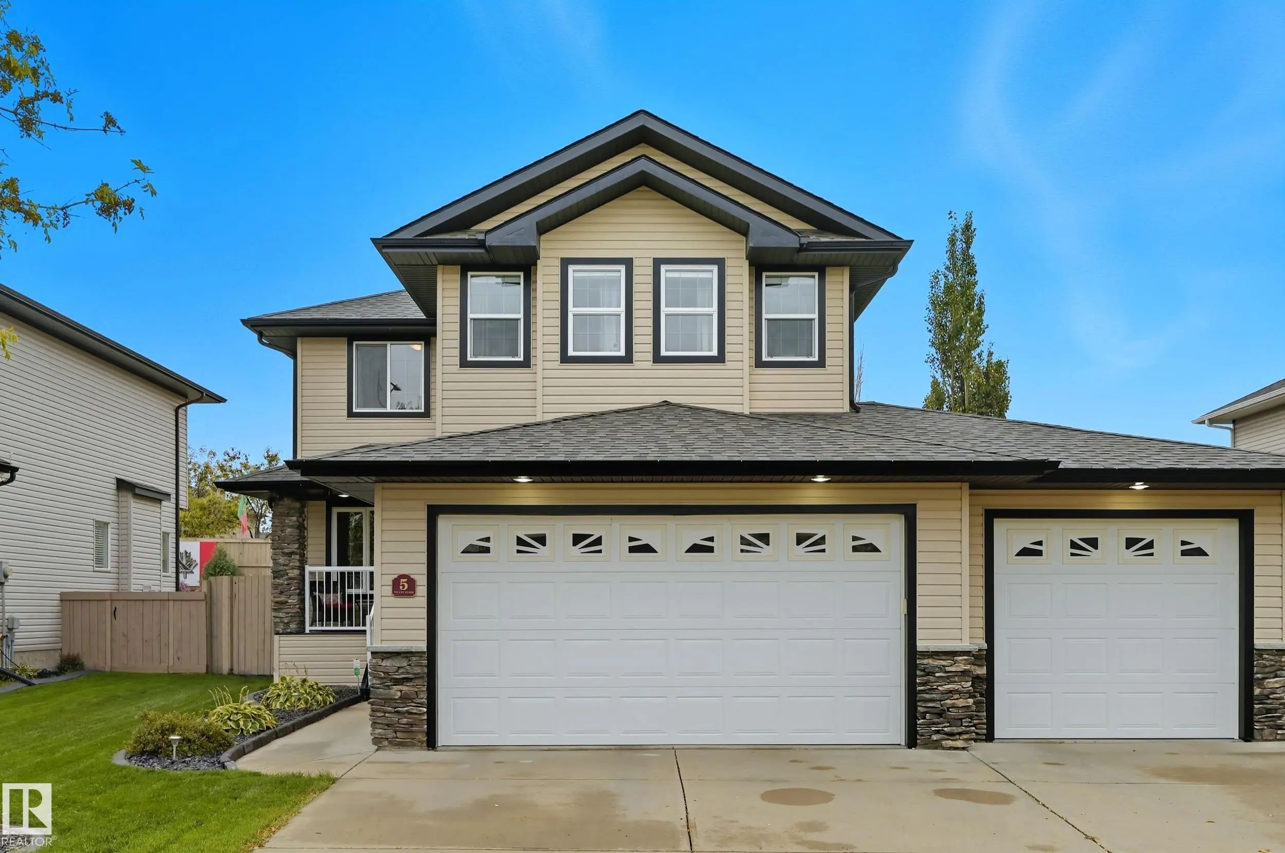 Fort Saskatchewan Home for Sale: Single Family Listing in Westpark_FSAS