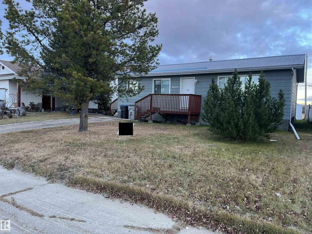 4619 43 Street, Mayerthorpe