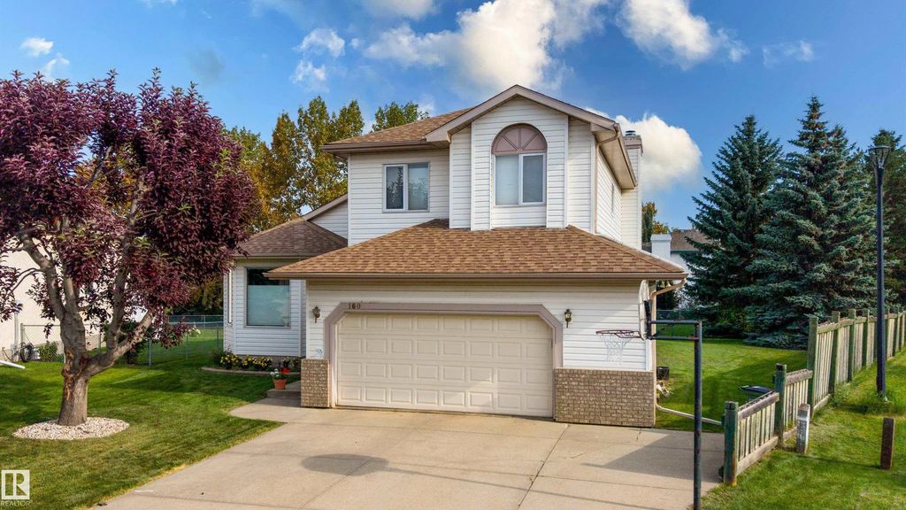 160 Phillips Row Row, Edmonton
