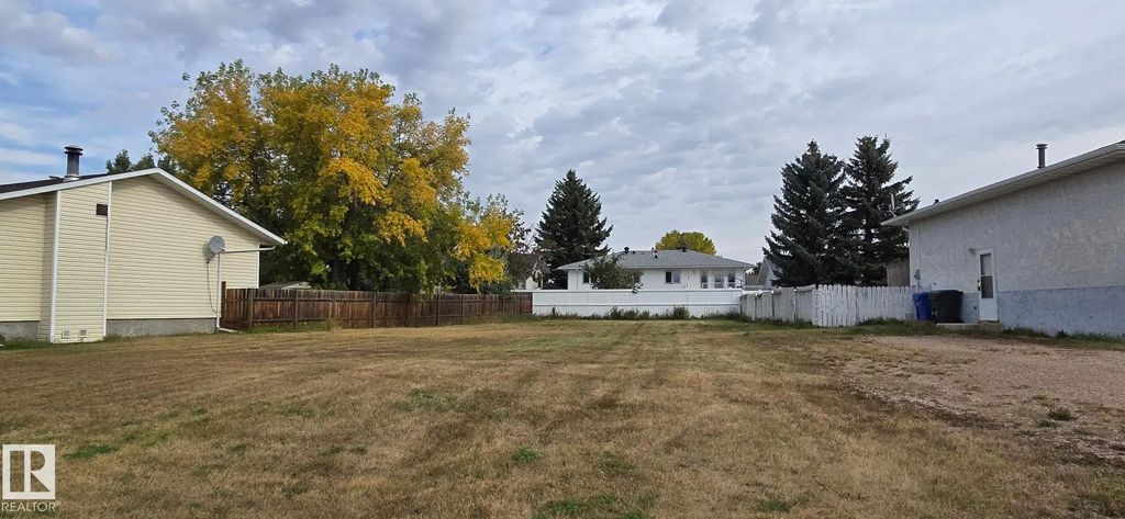 5717 44a Street, Vegreville