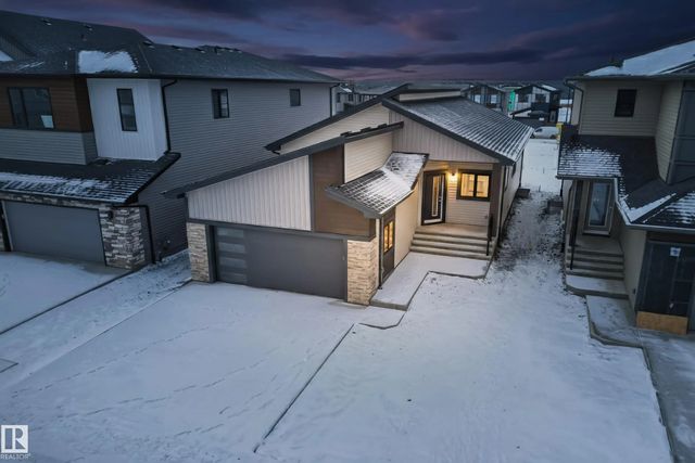 7093 Kiviaq Crescent Sw, Edmonton