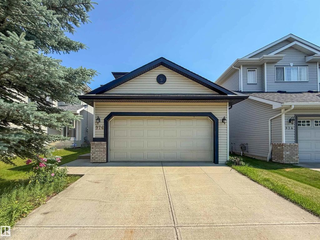 976 Rutherford Road, Edmonton