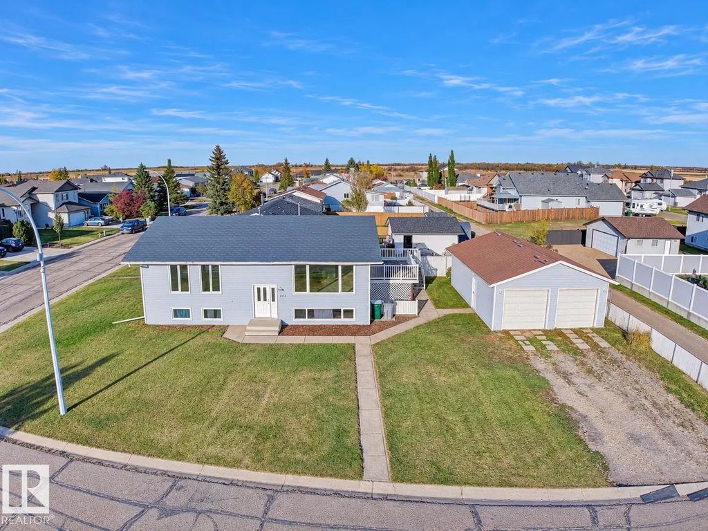 5503 44 Street, Lamont