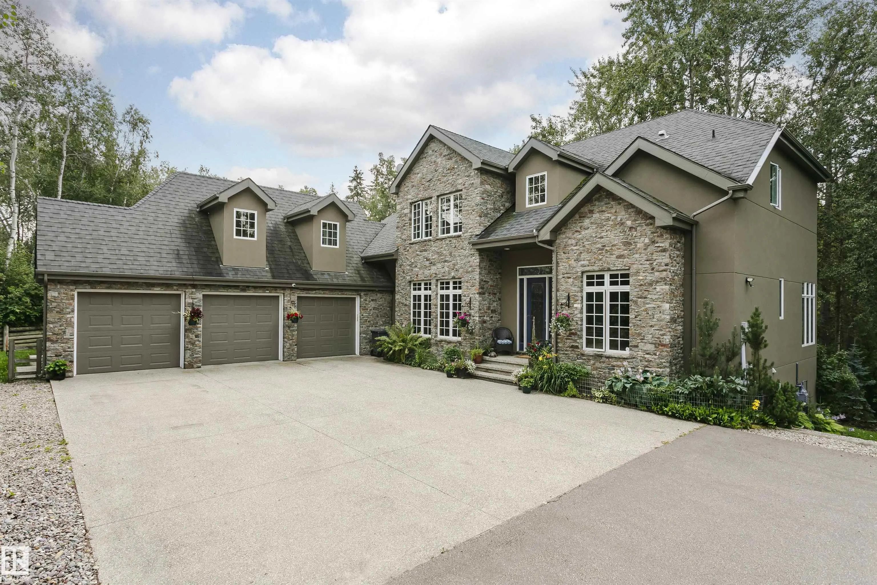 Photo for MLS®# E4503862 - home for sale at 19 51222 Rge Rd 260, Winterridge Estates, Rural Parkland County AB