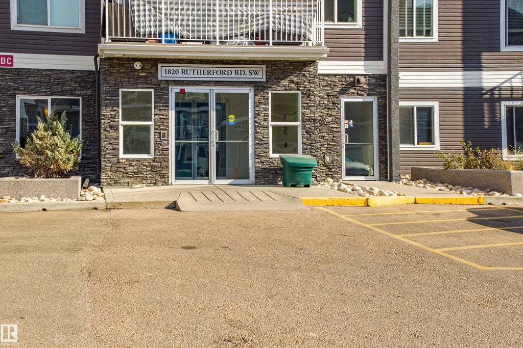 211 1820 Rutherford Road, Edmonton