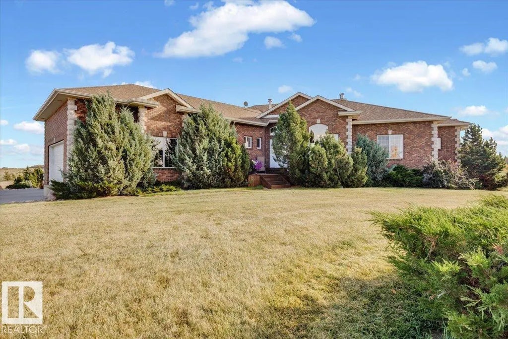 24703 Meridian Street, Edmonton